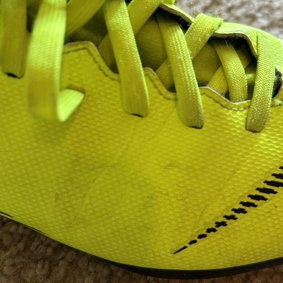 Nike 5.5Y Mercurial Indoor Soccer Cleats - Picture 3 of 8